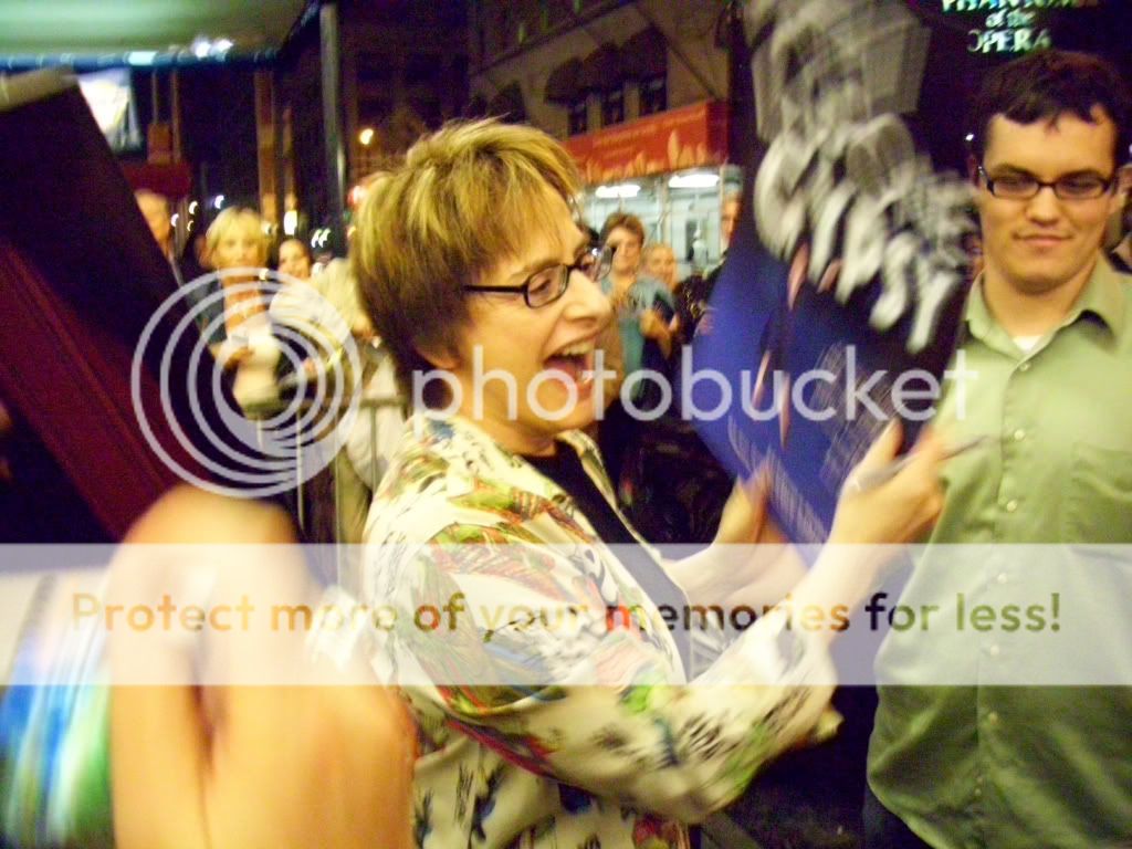 Patti Lupone - Photo Actress