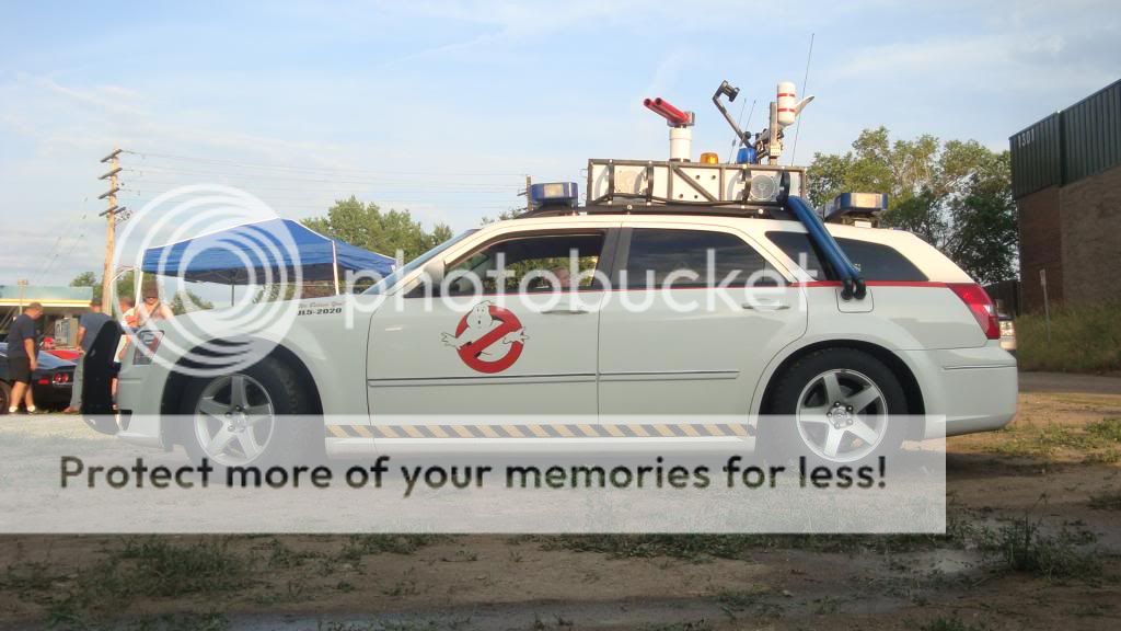 [http://i401.photobucket.com/albums/pp98/bmw745i_yeng/064_zpse3a43953.jpg]